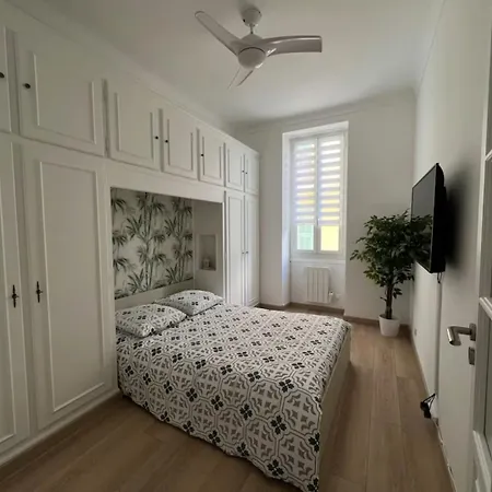 3p - Vieux Village Villefranche/mer. Apartment *